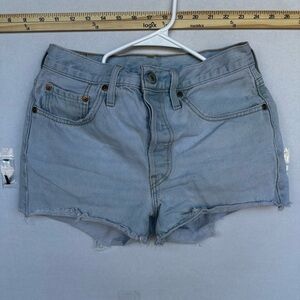 Women’s Levi 501 Jean Shorts 
Size 26